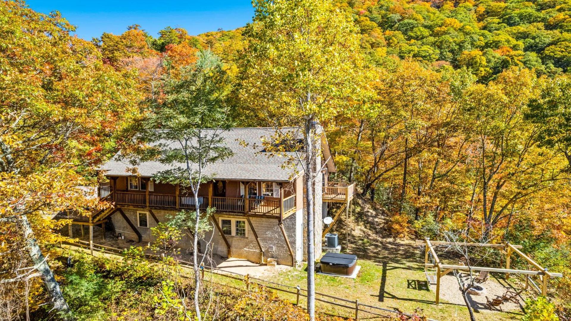 Maggie Valley Cabin With Beautiful Mountain Views, Hottub, Pet Friendly, Gameroom, Fireplace Εξωτερικό φωτογραφία