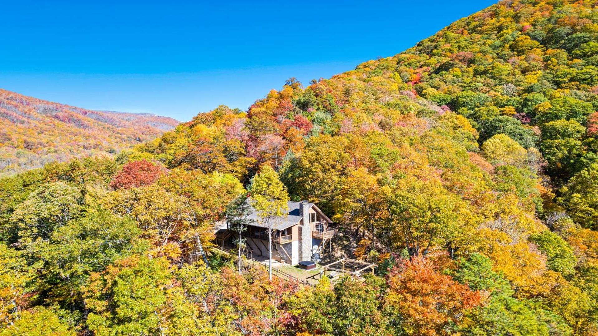 Maggie Valley Cabin With Beautiful Mountain Views, Hottub, Pet Friendly, Gameroom, Fireplace Εξωτερικό φωτογραφία