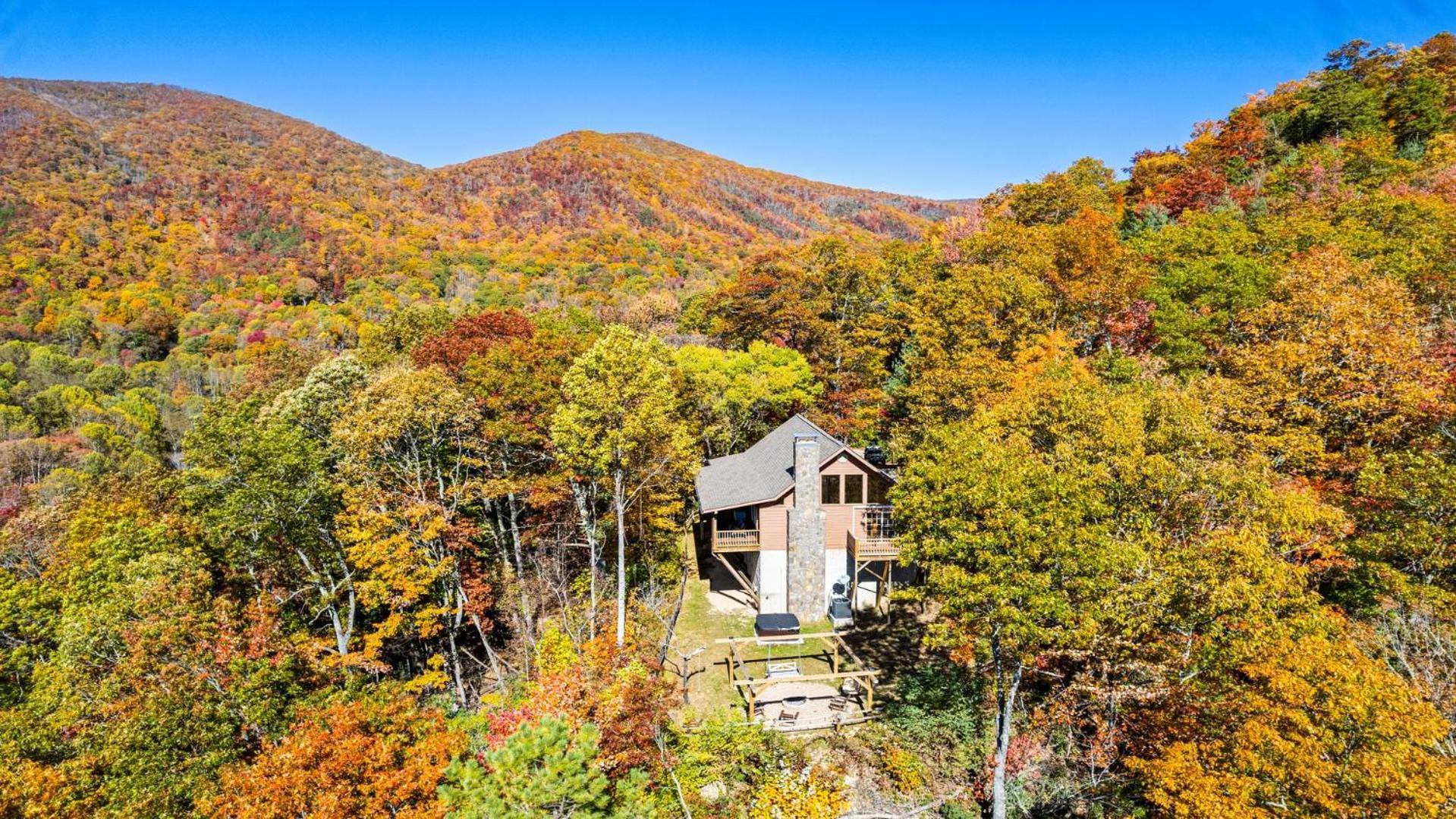 Maggie Valley Cabin With Beautiful Mountain Views, Hottub, Pet Friendly, Gameroom, Fireplace Εξωτερικό φωτογραφία